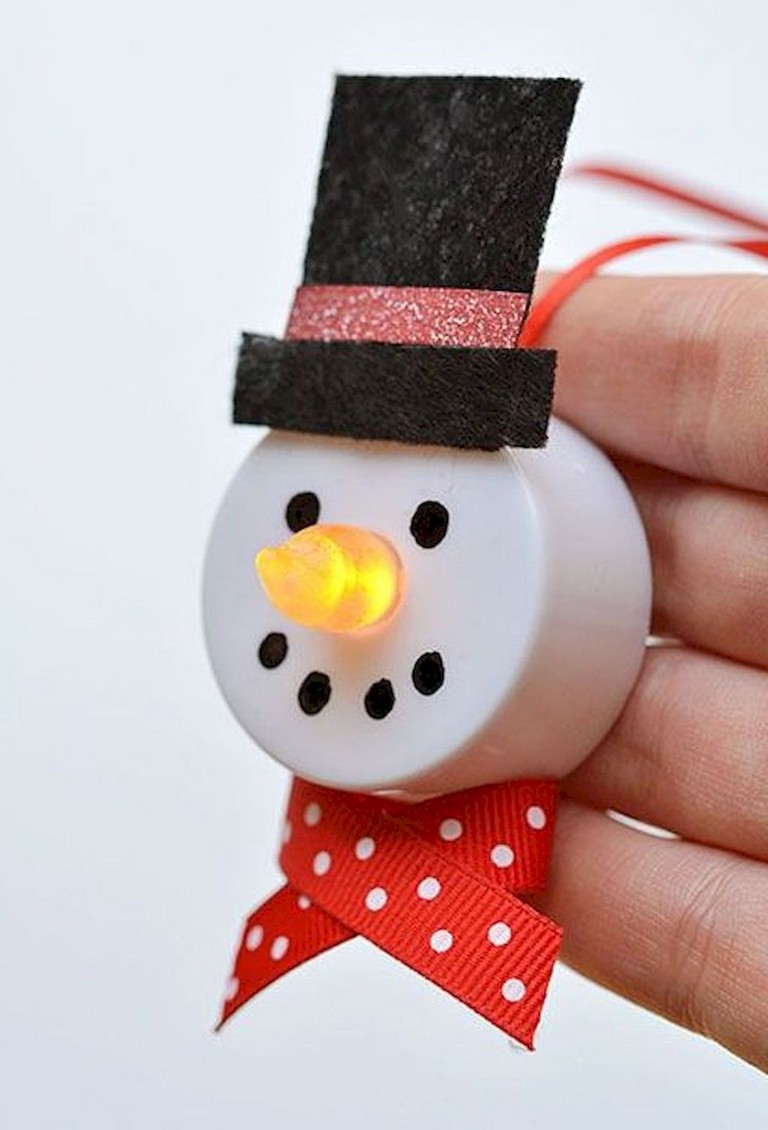 20+ Clever DIY Christmas Craft Ideas - Page 13 of 23